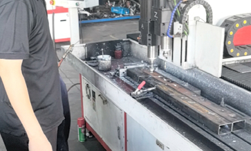 <b>氣溫下降數(shù)控打孔攻絲機(jī)如何維護(hù)？</b>