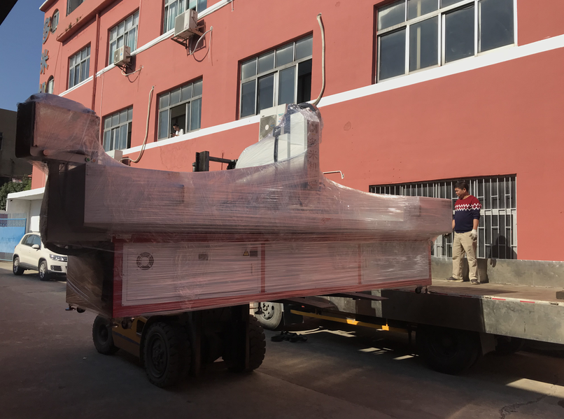 多米機(jī)械全自動(dòng)鉆孔機(jī)幫助客戶(hù)解決輸送帶鉆孔問(wèn)題